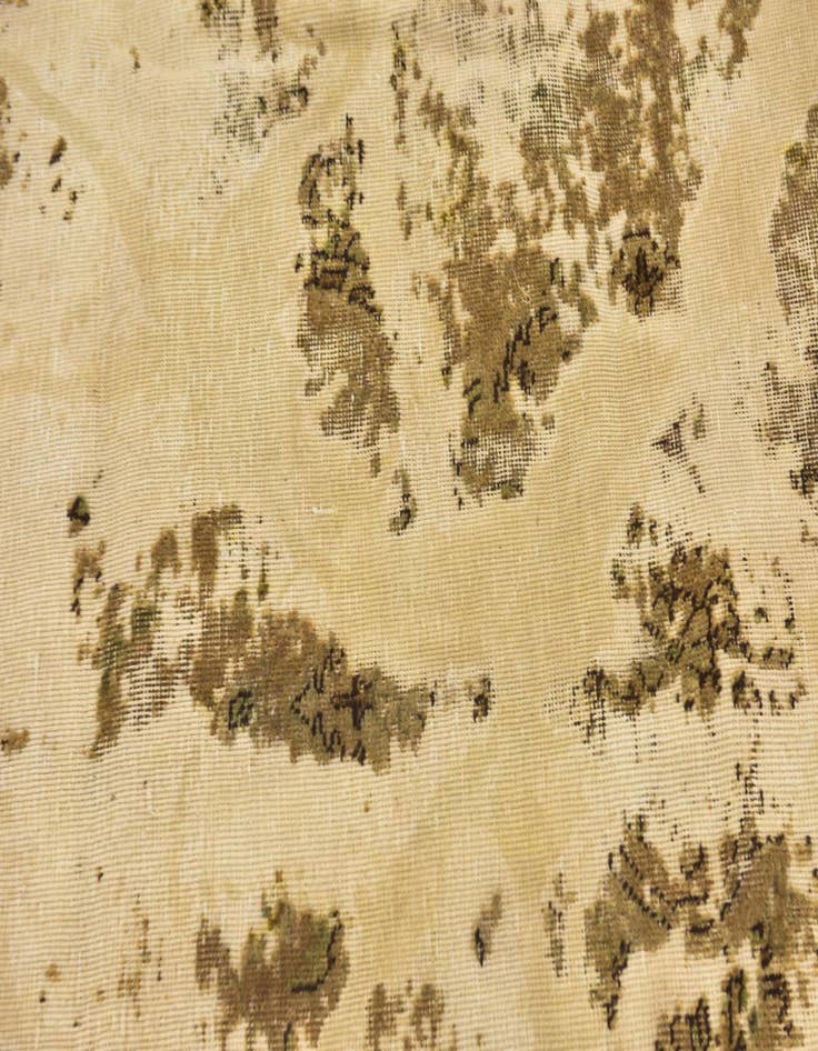 Detail image of 4' 4 x 5' 8  Hand Knotted Ultra Vintage Persian Wool Rug