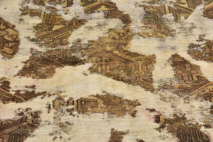 Detail image of 5' 8 x 8' 6 Hand Knotted Ultra Vintage Persian Wool Rug