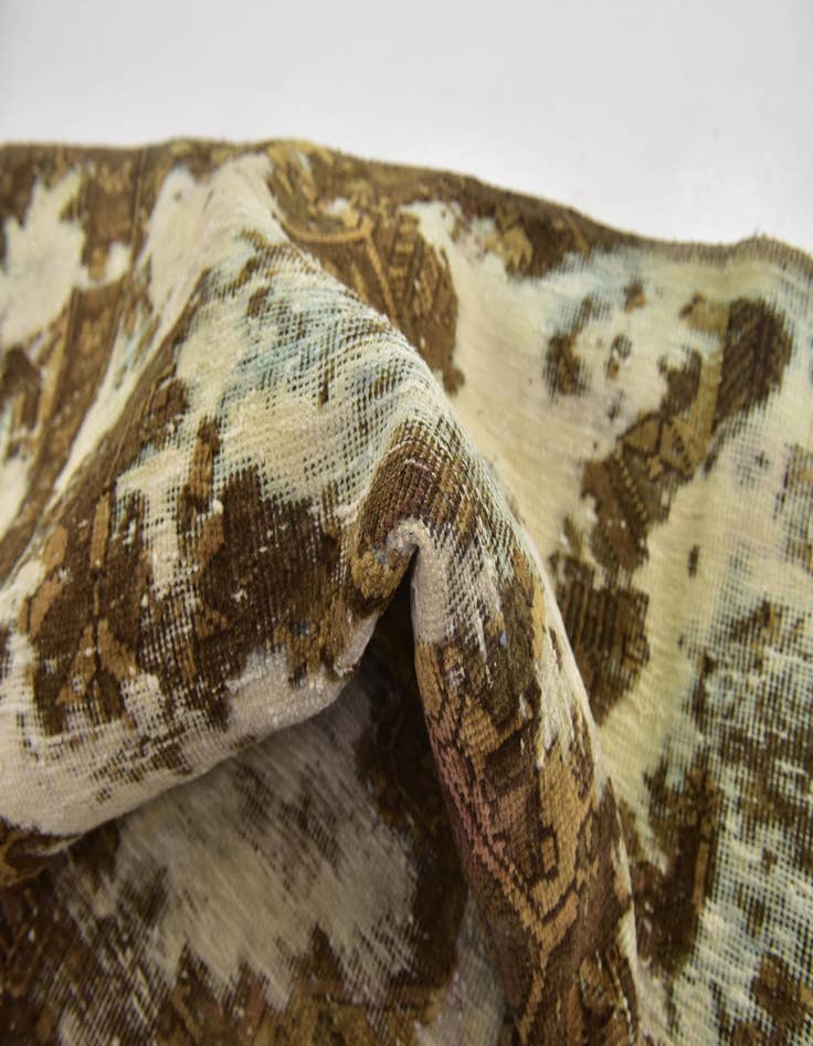 Detail image of 5' 8 x 8' 6  Hand Knotted Ultra Vintage Persian Wool Rug