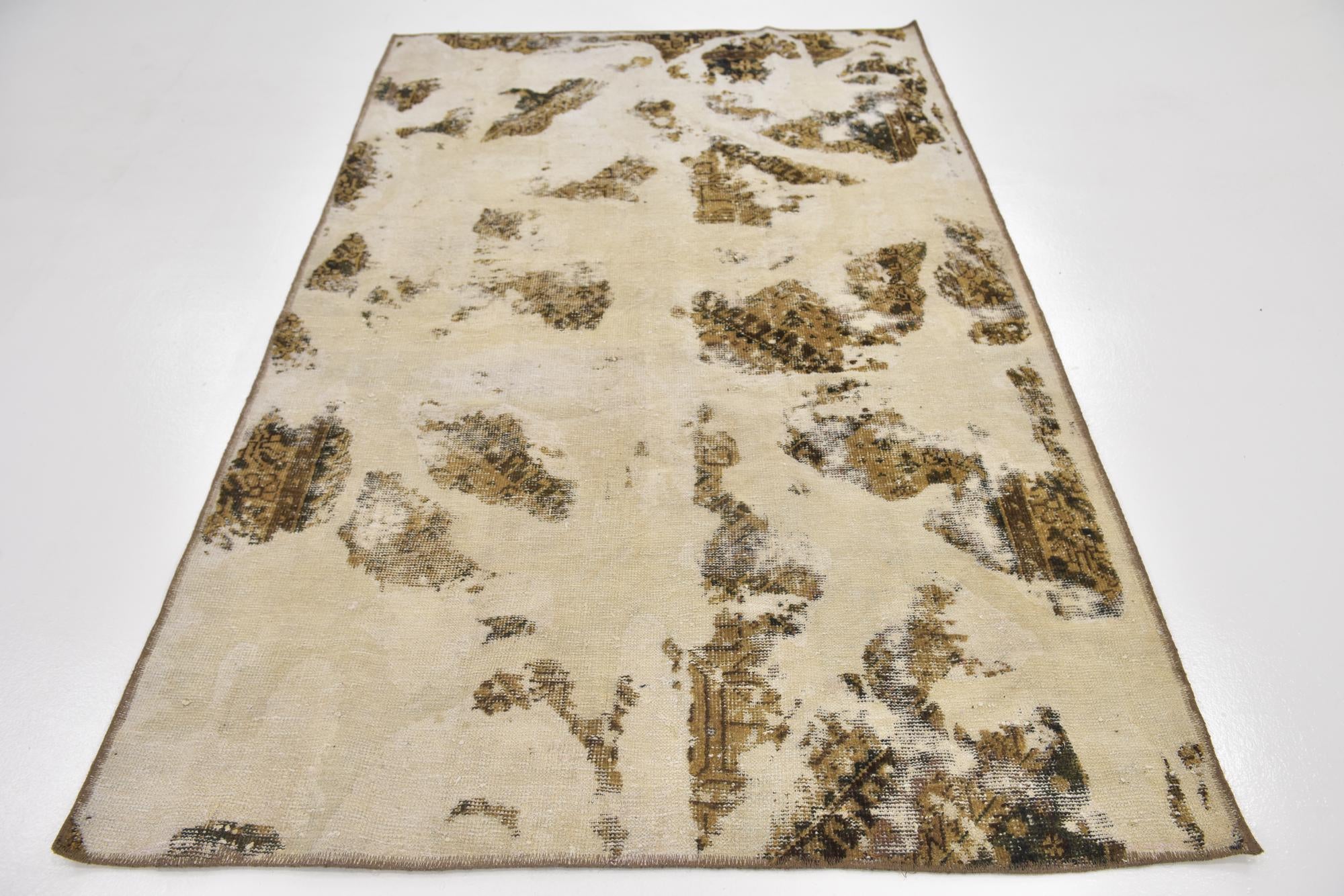 4' 10 x 7' 7 Hand Knotted Ultra Vintage Persian Wool Rug