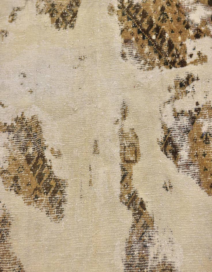 Detail image of 4' 10 x 7' 7  Hand Knotted Ultra Vintage Persian Wool Rug