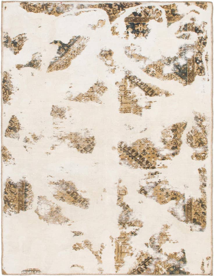 Detail image of 4' 10 x 7' 7 Hand Knotted Ultra Vintage Persian Wool Rug