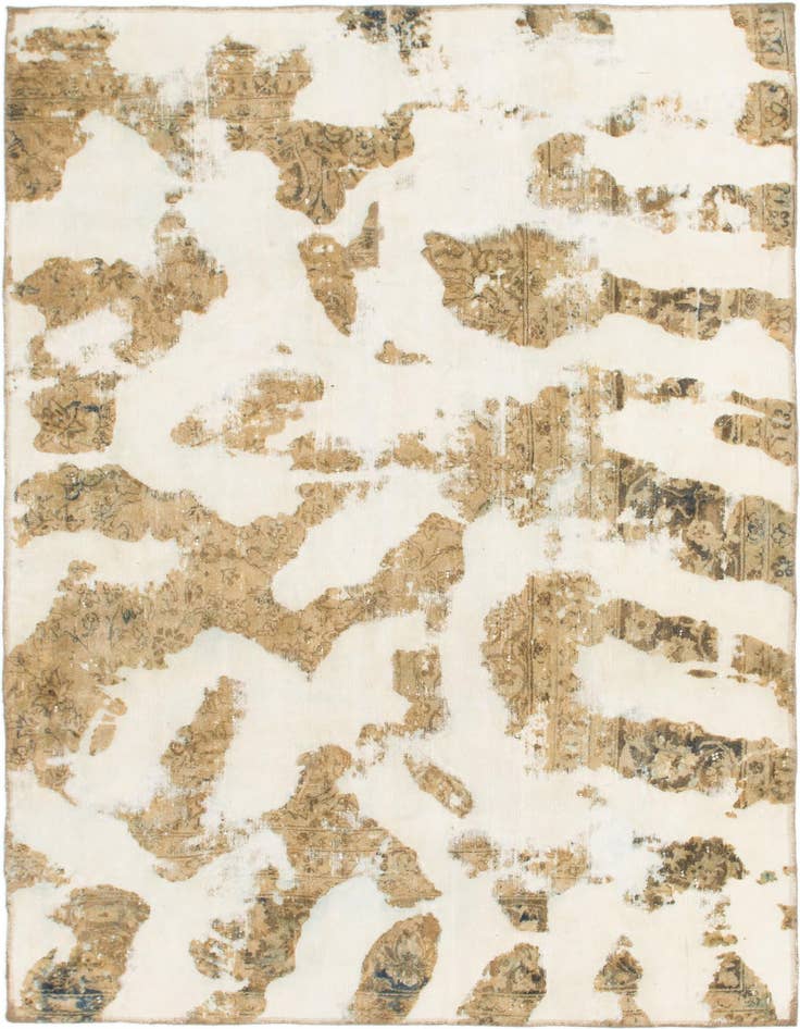 Detail image of 5' 6 x 8' 2 Hand Knotted Ultra Vintage Persian Wool Rug
