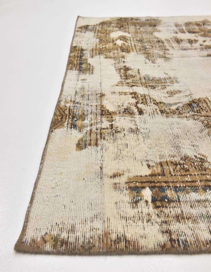 Detail image of 5' 10 x 8' 6  Hand Knotted Ultra Vintage Persian Wool Rug