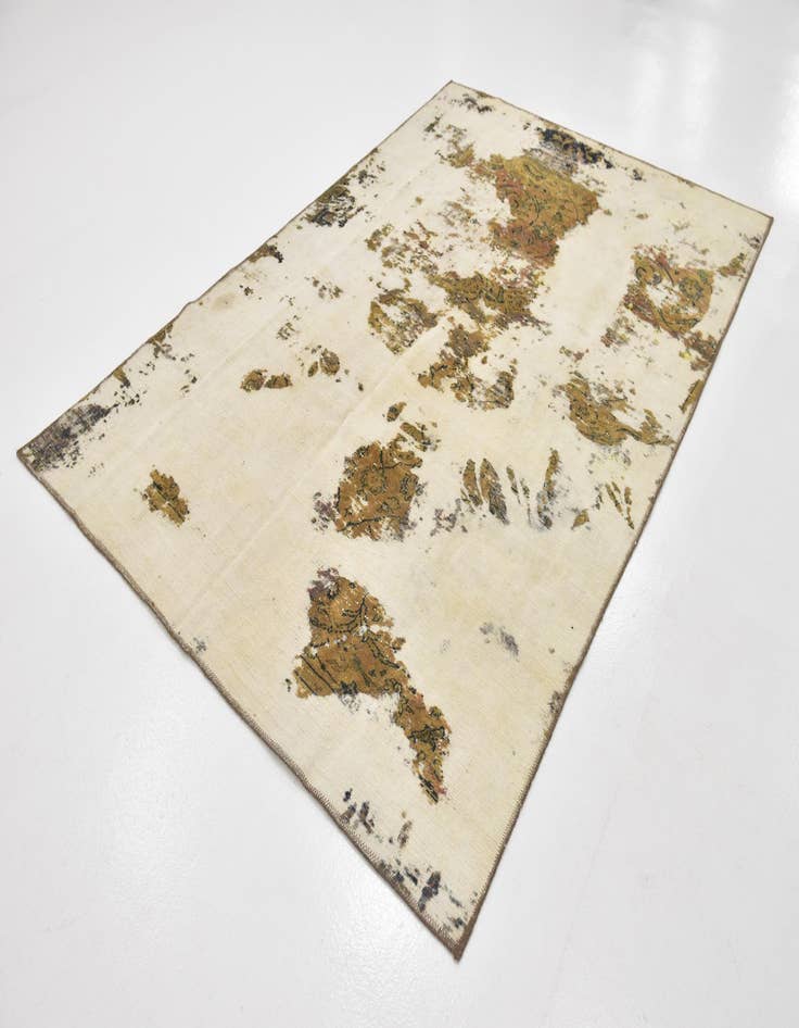 Detail image of 5' 7 x 8' 5  Hand Knotted Ultra Vintage Persian Wool Rug