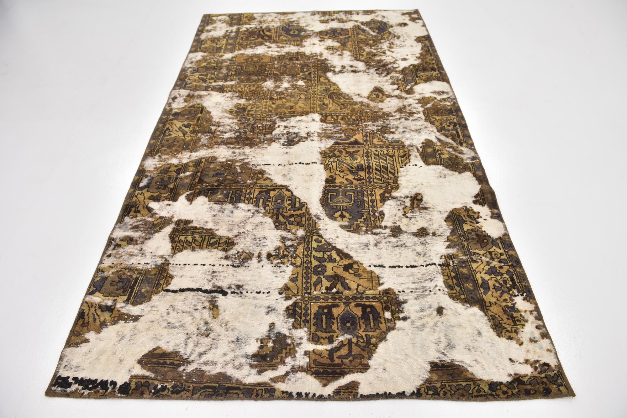 5' x 8' 8 Hand Knotted Ultra Vintage Persian Wool Rug