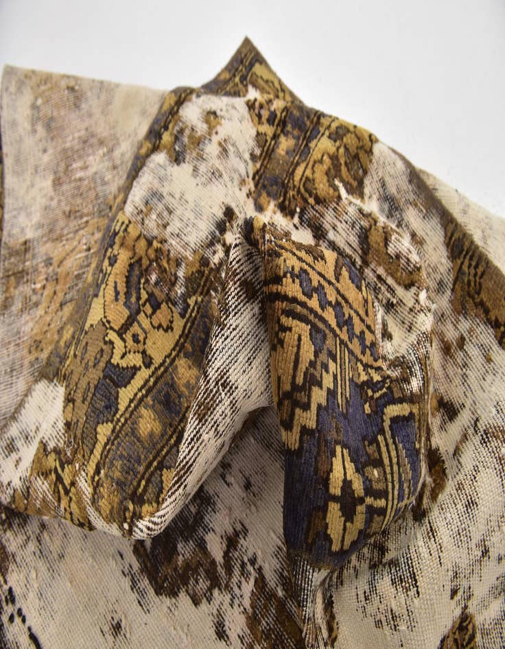 Detail image of 5' x 8' 8  Hand Knotted Ultra Vintage Persian Wool Rug