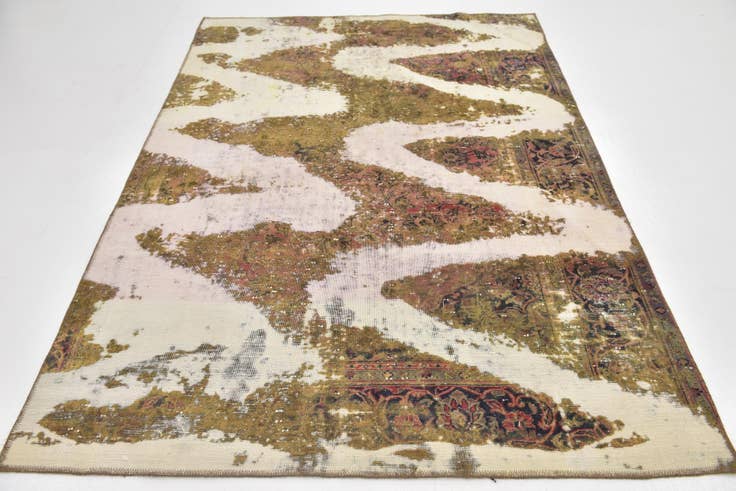 Detail image of 5' 6 x 7' 7 Hand Knotted Ultra Vintage Persian Wool Rug