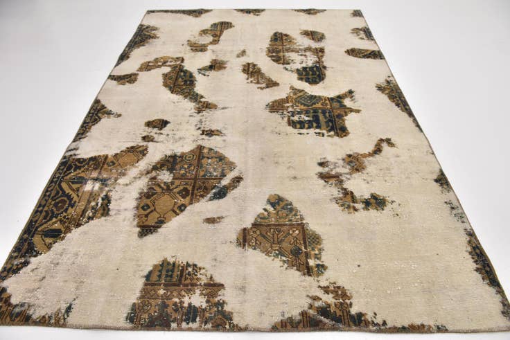 Detail image of 6' 7 x 9' 6 Hand Knotted Ultra Vintage Persian Wool Rug