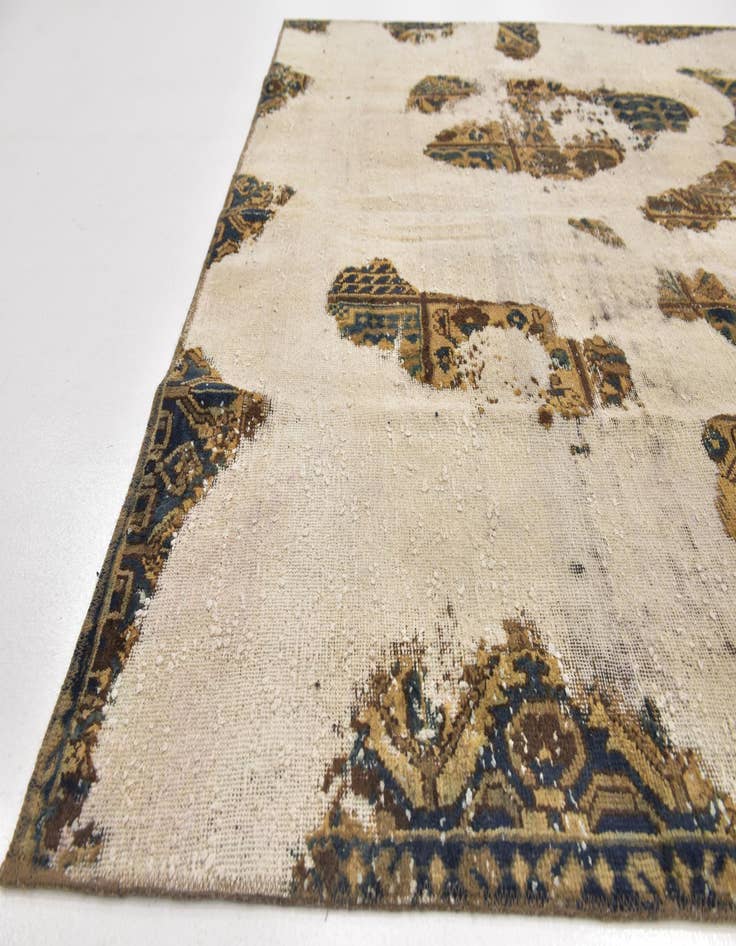 Detail image of 6' 7 x 9' 6  Hand Knotted Ultra Vintage Persian Wool Rug