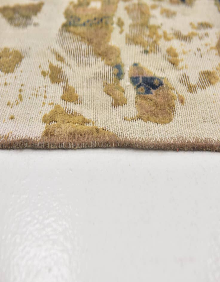 Detail image of 4' 9 x 7' 5  Hand Knotted Ultra Vintage Persian Wool Rug