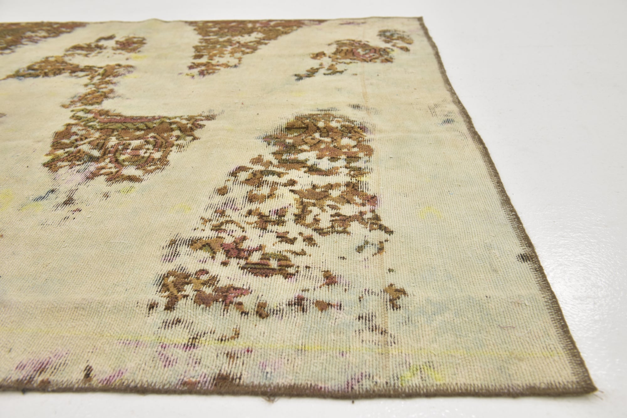 5' 4 x 7' 6 Hand Knotted Ultra Vintage Persian Wool Rug