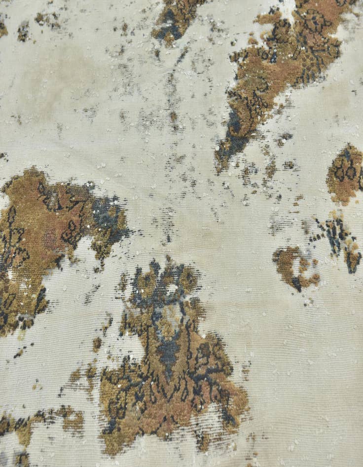 Detail image of 7' 8 x 9' 4  Hand Knotted Ultra Vintage Persian Wool Rug