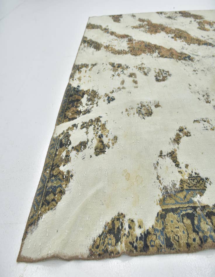 Detail image of 7' 8 x 9' 4  Hand Knotted Ultra Vintage Persian Wool Rug