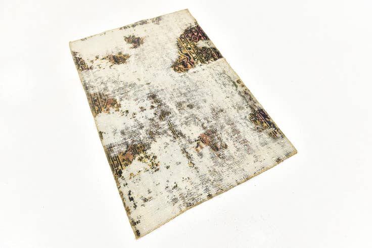 Detail image of 3' x 4' 5 Hand Knotted Ultra Vintage Persian Wool Rug