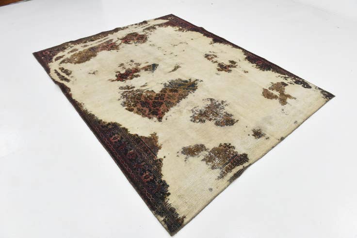 Detail image of 7' x 8' 9 Hand Knotted Ultra Vintage Persian Wool Rug