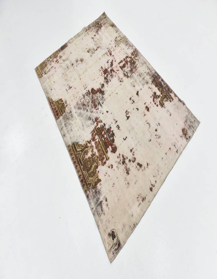 Detail image of 4' 8 x 6' 7  Hand Knotted Ultra Vintage Persian Wool Rug