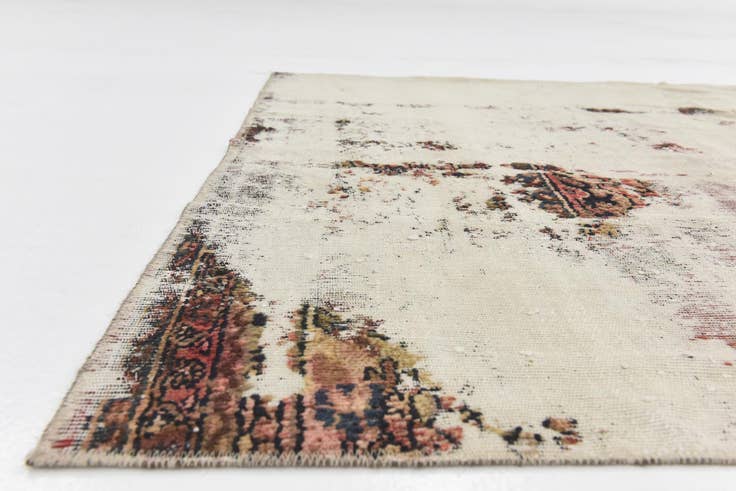 Detail image of 4' 9 x 6' 5 Hand Knotted Ultra Vintage Persian Wool Rug