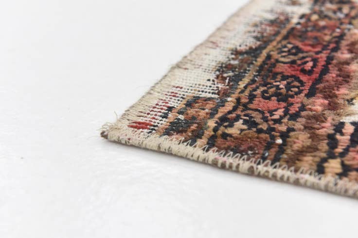 Detail image of 4' 9 x 6' 5 Hand Knotted Ultra Vintage Persian Wool Rug