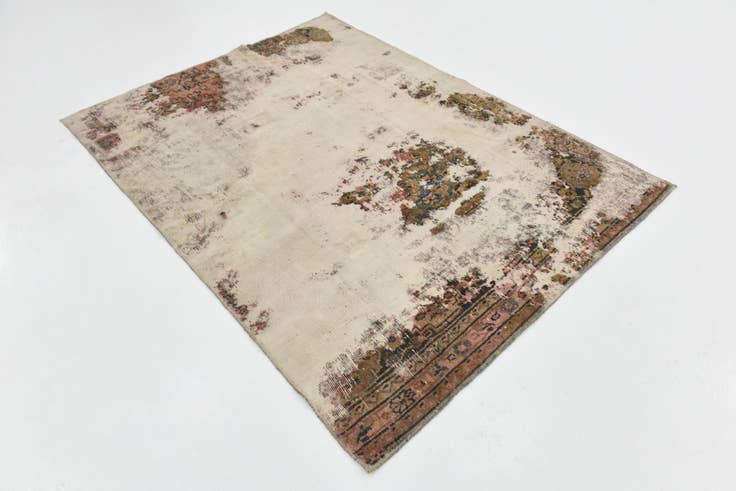 Detail image of 4' 9 x 6' 5 Hand Knotted Ultra Vintage Persian Wool Rug