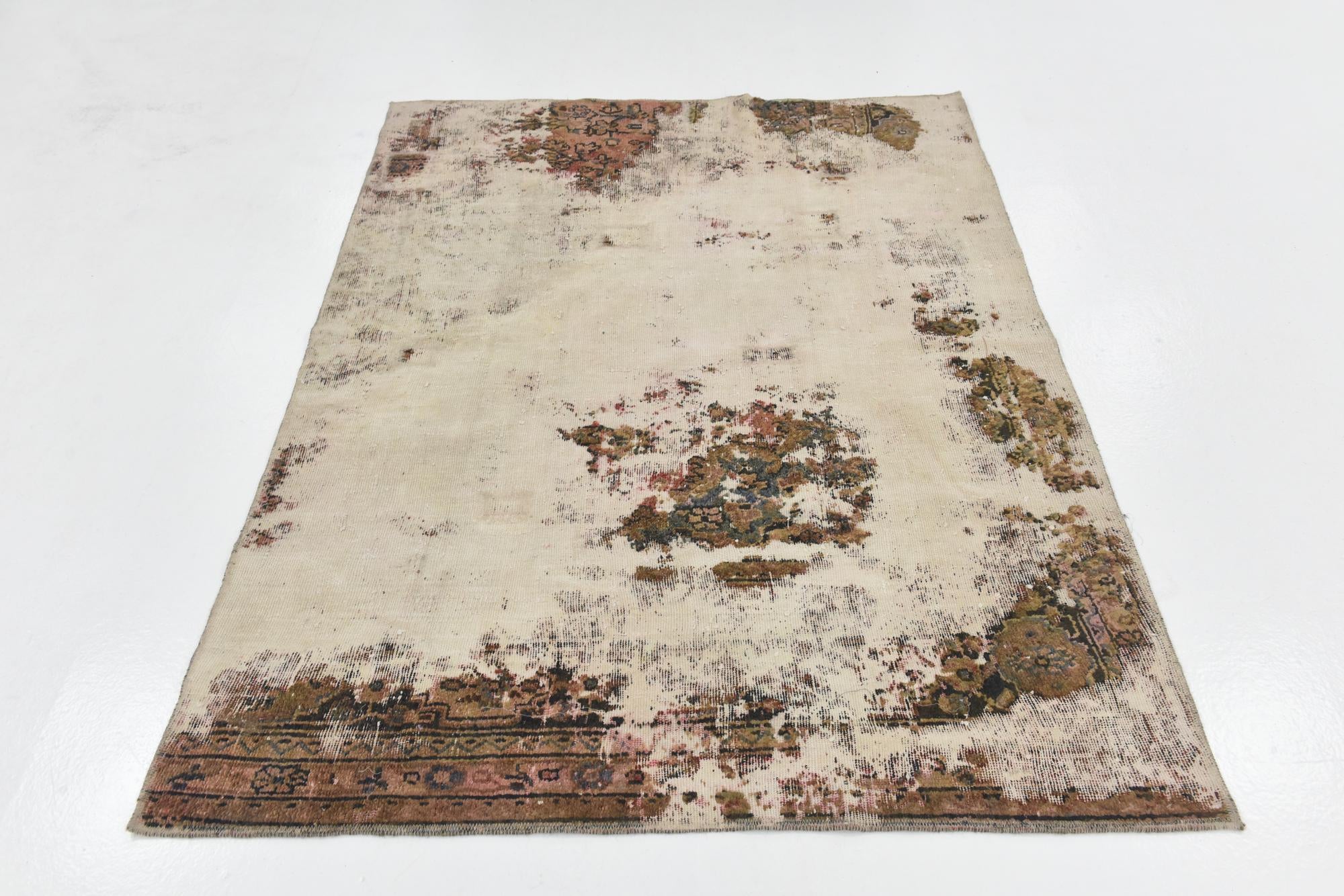 4' 9 x 6' 5 Hand Knotted Ultra Vintage Persian Wool Rug