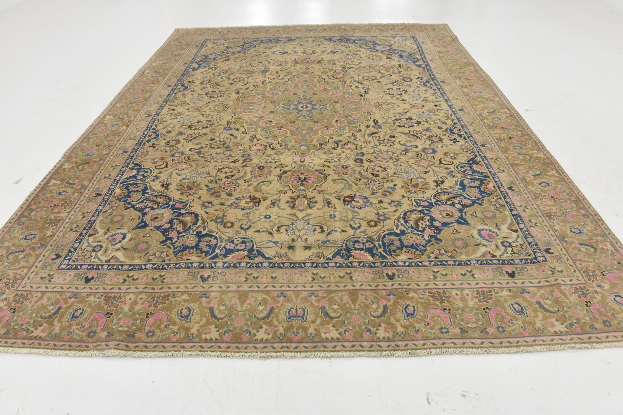 8' 9 x 11' 8 Hand Knotted Ultra Vintage Persian Wool Rug