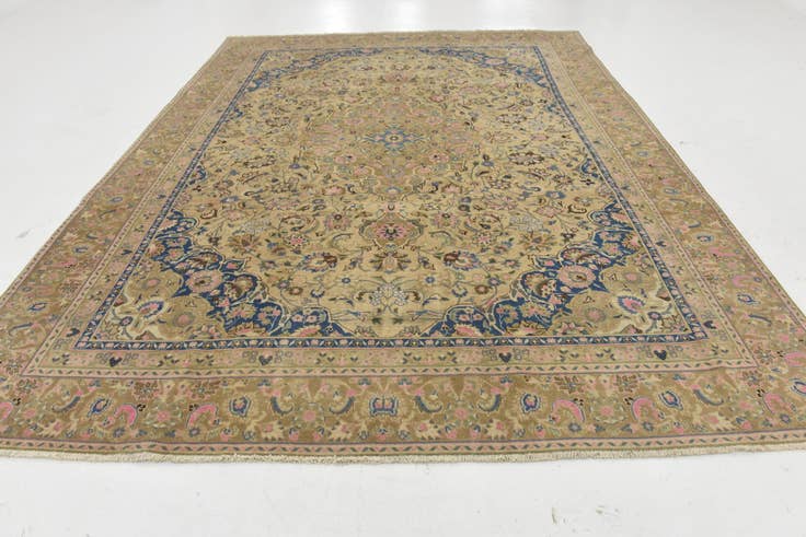 Detail image of 8' 9 x 11' 8 Hand Knotted Ultra Vintage Persian Wool Rug