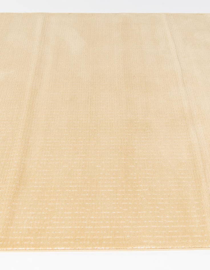 Detail image of 5' x 7' 6 Uptown Rug