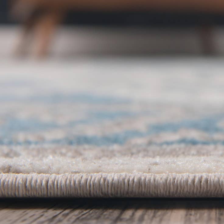 Detail image of 8' x 11' Vienna Rug