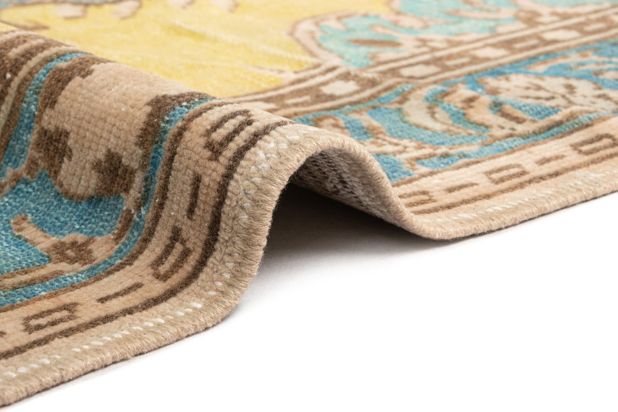 5' 11 x 9' 8 Vintage Royal Rug