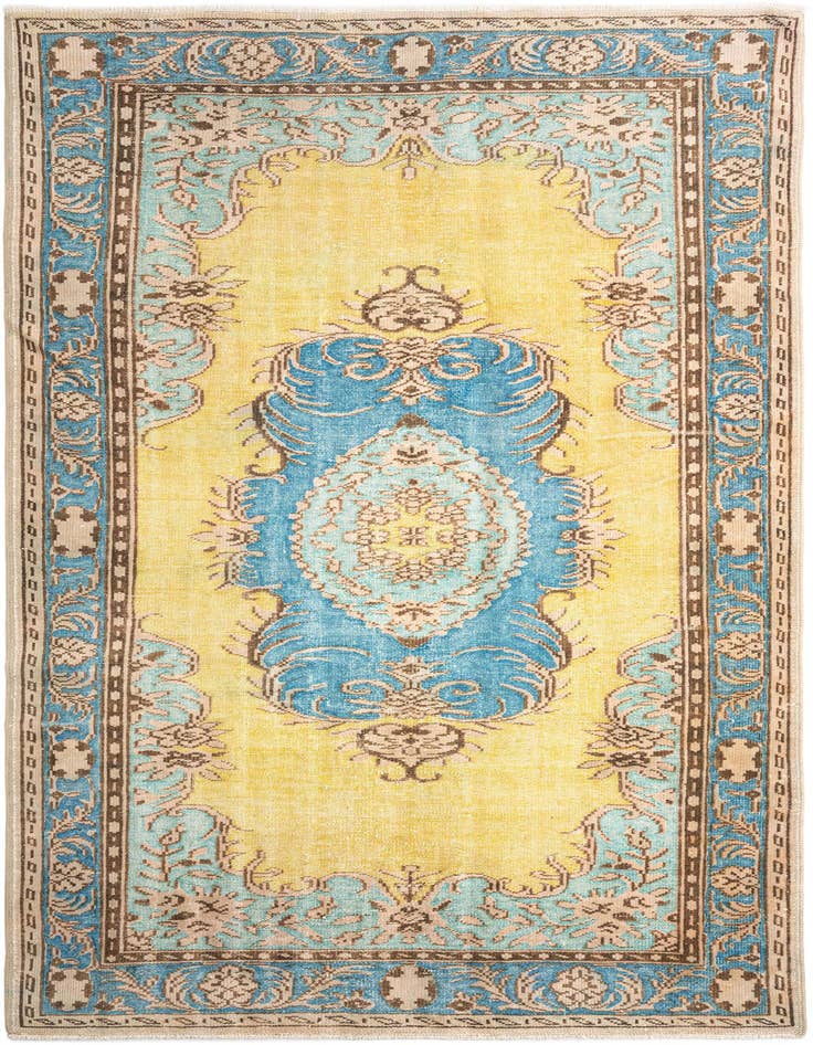 Detail image of 5' 11 x 9' 8 Vintage Royal Rug