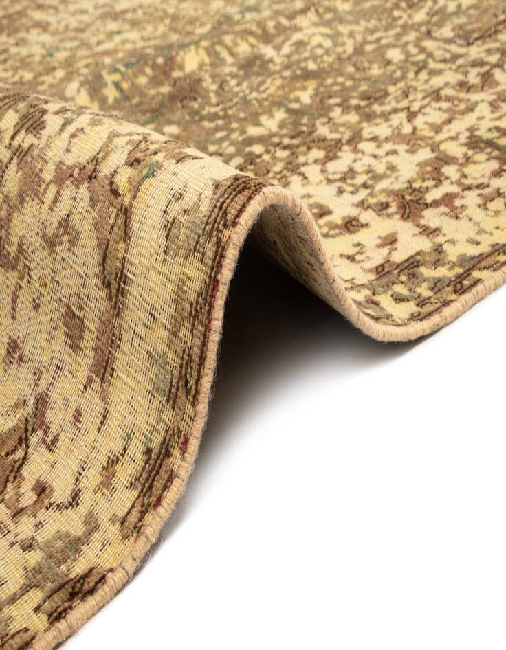 Detail image of 9' 10 x 12' 11 Vintage Royal Rug