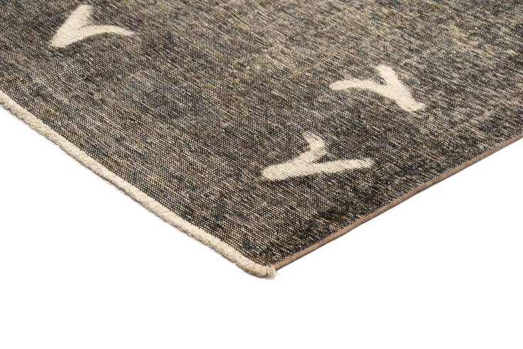 Detail image of 9' 9 x 12' 2 Vintage Royal Rug