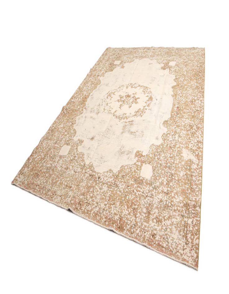 Detail image of 9' 7 x 12' 8 Vintage Royal Rug