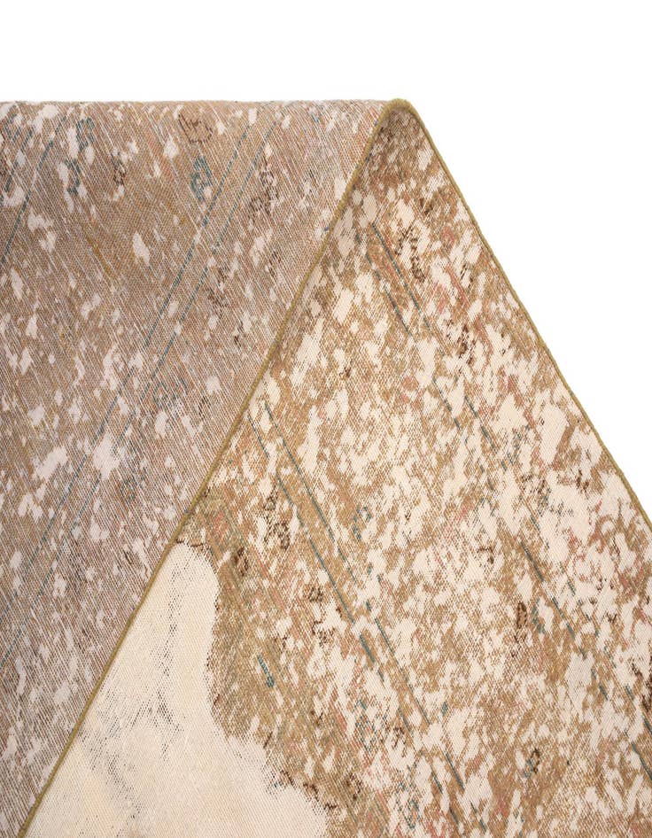 Detail image of 9' 7 x 12' 8 Vintage Royal Rug