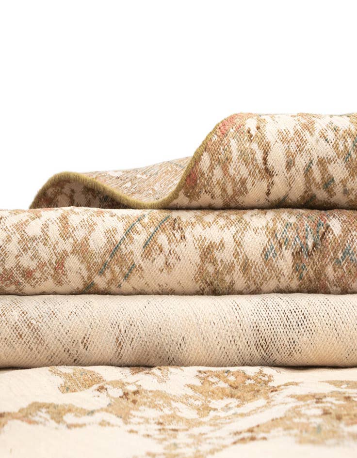 Detail image of 9' 7 x 12' 8 Vintage Royal Rug