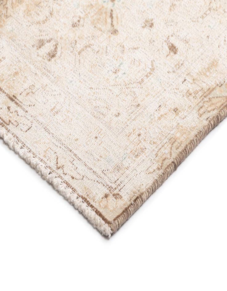 Detail image of 9' 6 x 12' 7 Vintage Royal Wool Rug