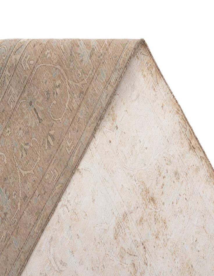 Detail image of 9' 6 x 12' 7 Vintage Royal Wool Rug