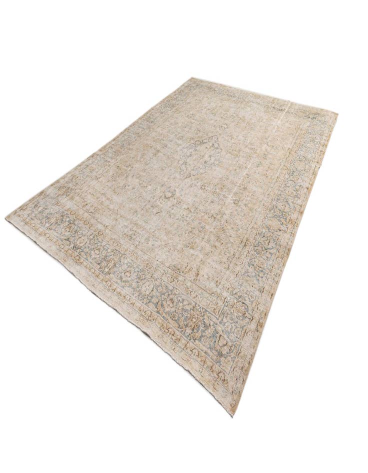 Detail image of 9' 6 x 13' Vintage Royal Wool Rug