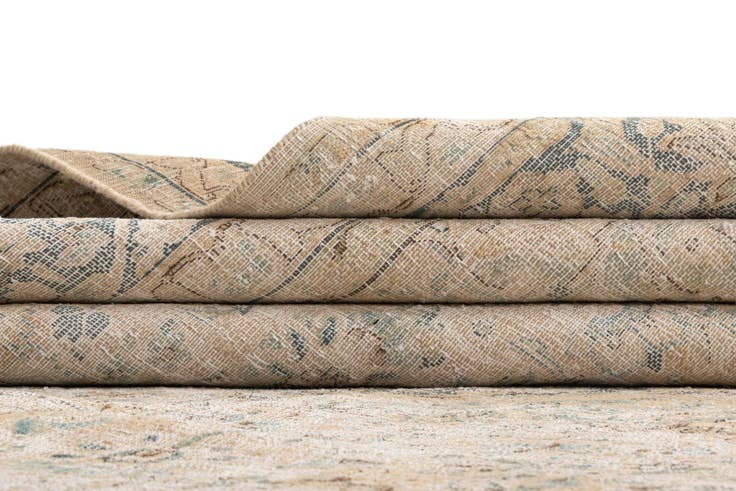 Detail image of 9' 6 x 13' Vintage Royal Wool Rug