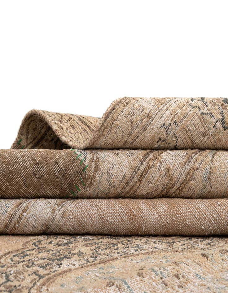 Detail image of 10' 4 x 12' 10 Vintage Royal Wool Rug