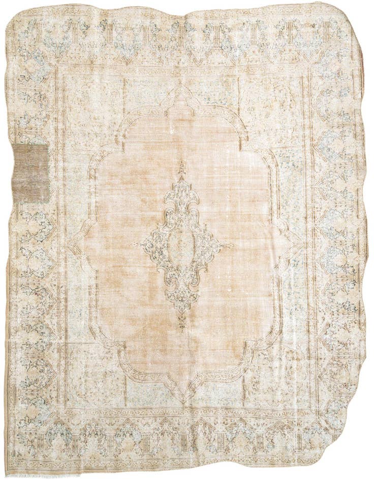 Detail image of 10' 4 x 12' 10 Vintage Royal Wool Rug