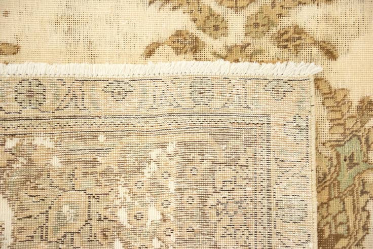 Detail image of 9' 6 x 12' 7 Hand Knotted Vintage Royal Persian Wool Rug