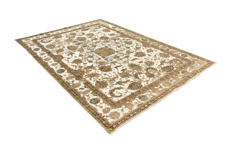 Detail image of 9' 4 x 12' 7 Hand Knotted Vintage Royal Persian Wool Rug