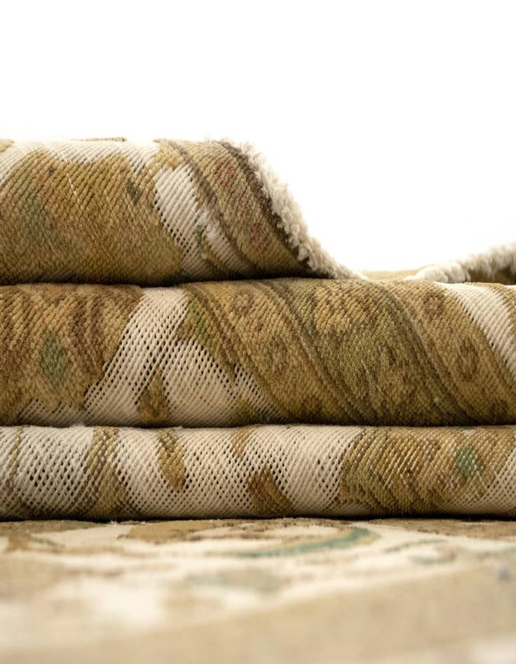 Detail image of 8' 10 x 11' 8  Hand Knotted Vintage Royal Persian Wool Rug