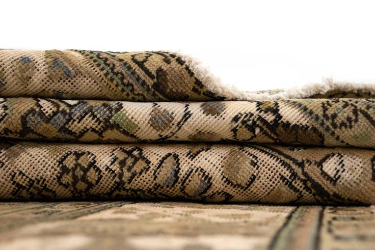 Detail image of 6' 6 x 9' 10 Hand Knotted Vintage Royal Persian Wool Rug