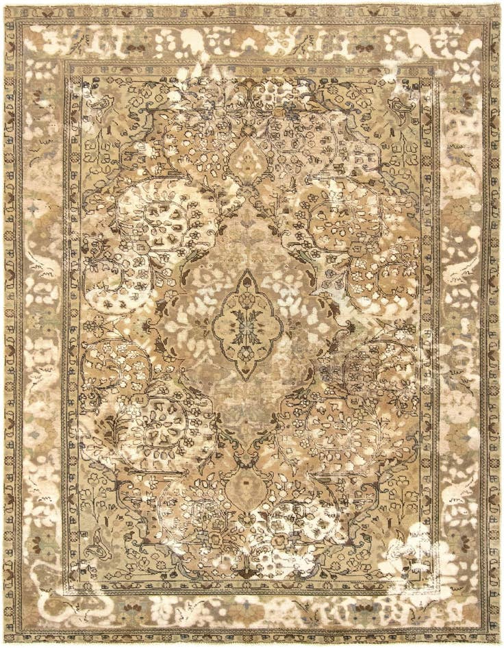 Detail image of 6' 6 x 9' 10 Hand Knotted Vintage Royal Persian Wool Rug