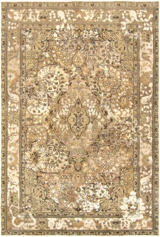 Detail image of 6' 6 x 9' 10 Hand Knotted Vintage Royal Persian Wool Rug