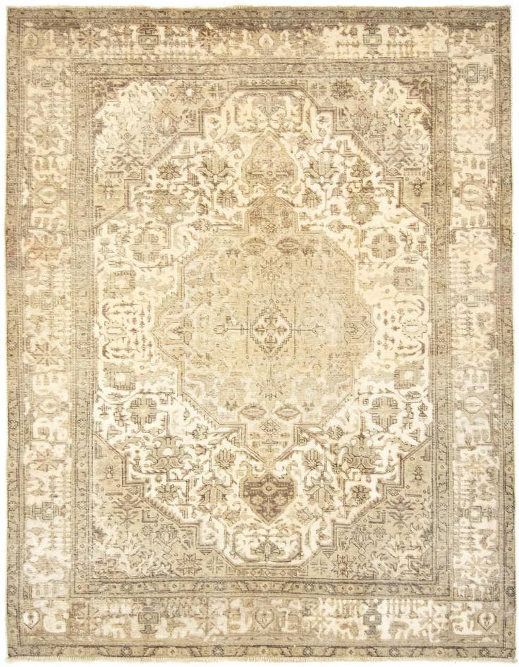 Detail image of 6' 8 x 9' 5 Hand Knotted Vintage Royal Persian Wool Rug