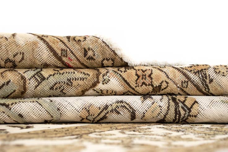 Detail image of 7' 10 x 11' 2 Hand Knotted Vintage Royal Persian Wool Rug